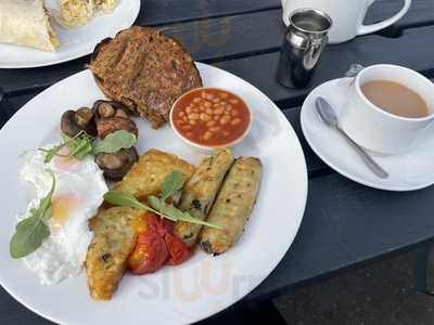 The Lookout Three Cliffs