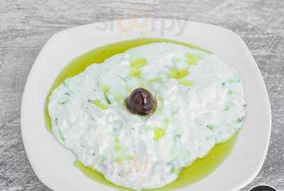 Ithaki Greek Restaurant