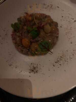 Commons Club Restaurant & Bar