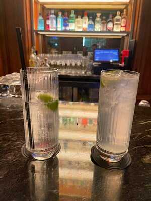 Commons Club Restaurant & Bar