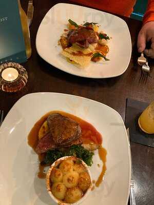 Tarragon By Graham Mitchell