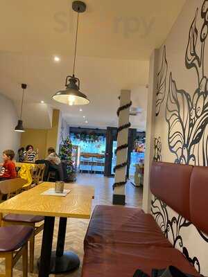 Esquires Coffee Walton-on-thames