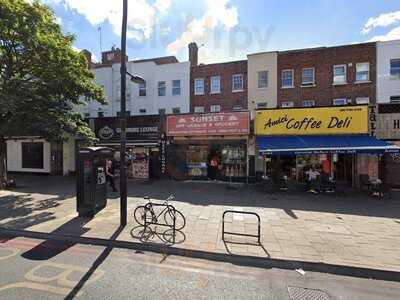 Dandd Restaurant And Lounge (deez Lounge)