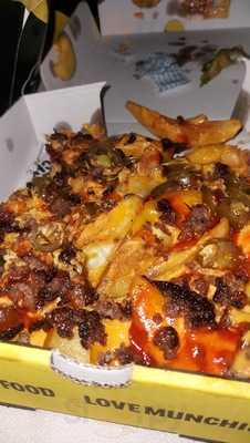 Munchies Burgers & Desserts