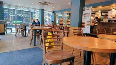 Starbucks - 175 Tottenham Court Road