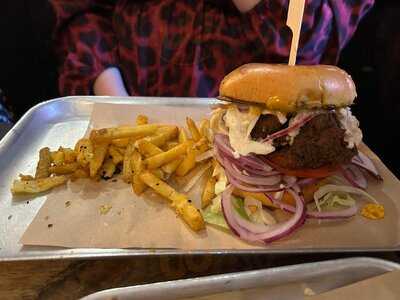 Buddy's Smokehouse & Bar-b-q Joint