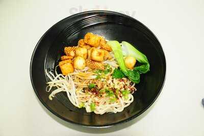 Mr Su's Noodles And Dumplings (halal)