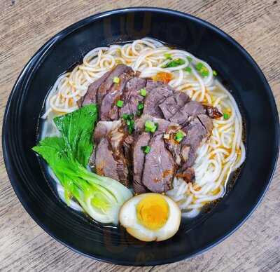 Mr Su's Noodles And Dumplings (halal)