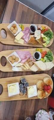 The School House Tearoom & Gift Shop At Cockington