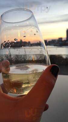 Quayside Wine Bar