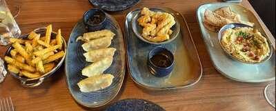 Aquapod Seafood Restaurant - Photo 8