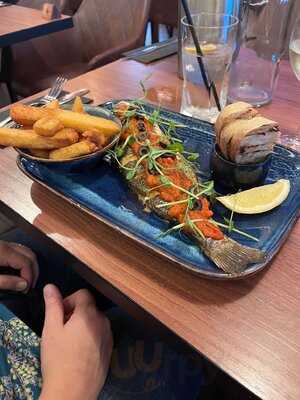 Aquapod Seafood Restaurant