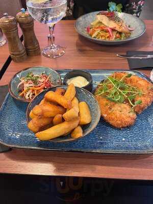 Aquapod Seafood Restaurant