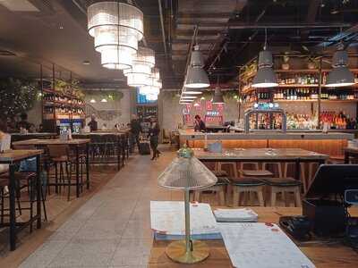 Vagabond Bar And Kitchen