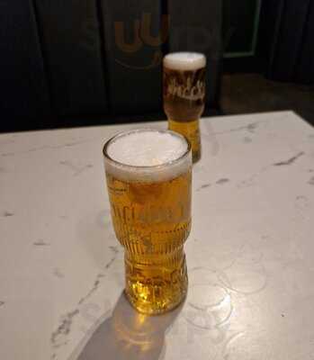 Mcgreavy's Irish Bar