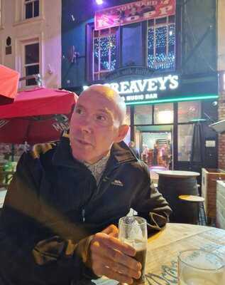 Mcgreavy's Irish Bar