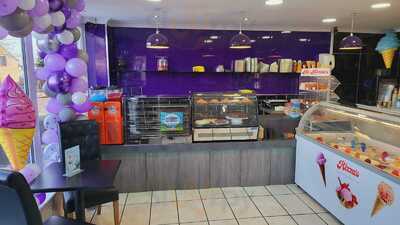 Scoops Ice Cream Parlour