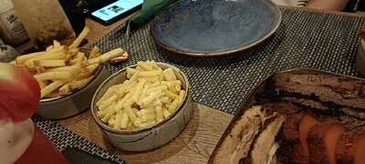 Smoke & Mirrors - Bbq & Bar