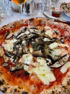 Rudy's Pizza Napoletana - Chapel Allerton