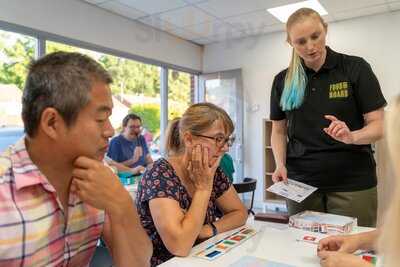Food And Board - Board Game Cafe