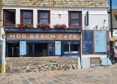 Mor Beach Cafe