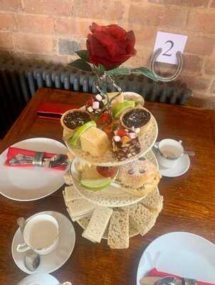 Jonathans In The Roundhouse