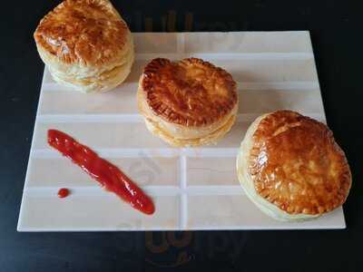 Liv's Takeaway And Caterers