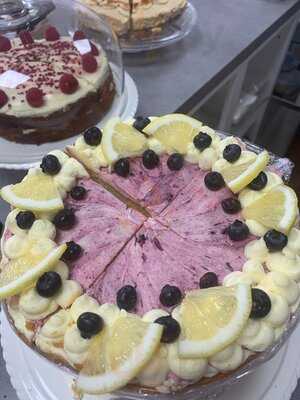 Twa Daft Dugs Cakes And Bakes