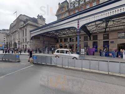 Leon Victoria Railway Station