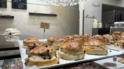 Aux Merveilleux De Fred