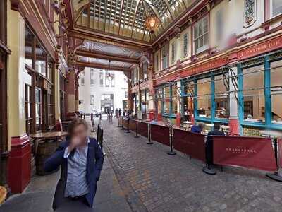 Aux Merveilleux De Fred