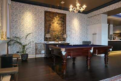 The Seal At The Marine Hotel