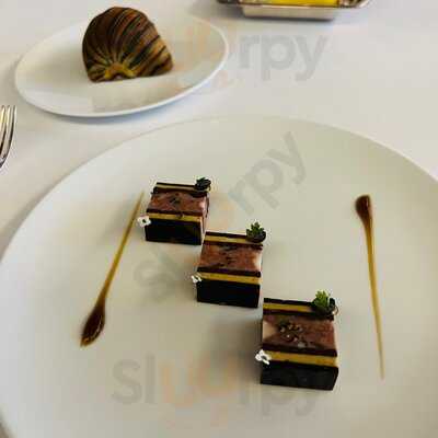 Alex Dilling At Hotel Cafe Royal