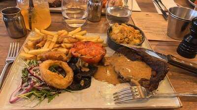 Carniboar Steakhouse