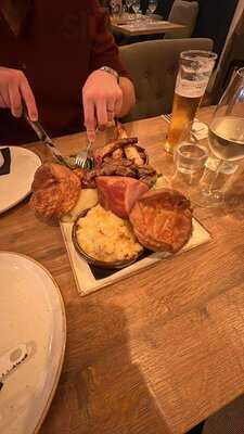 Carniboar Steakhouse