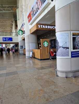 Starbucks John Lennon Airport