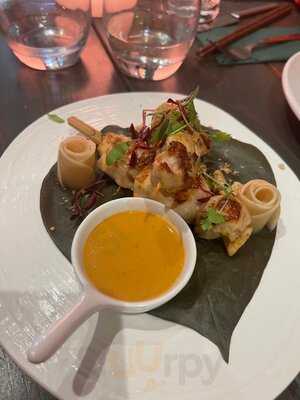 Kumquat Bar & Restaurant