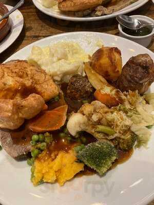 Coffi Glas Lounge And Bar