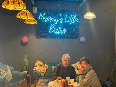 Mummy's Little Bistro