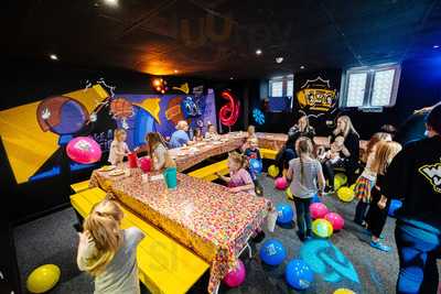 Wacky World Restaurant