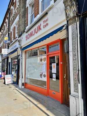 Somjuk Thai Cafe