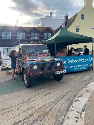 The Safari Pizza Co Pizzeria & Wine Bar