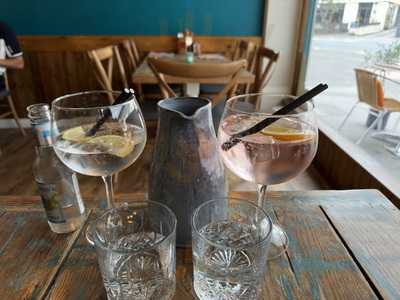 The Safari Pizza Co Pizzeria & Wine Bar