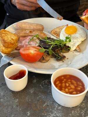 Utopia Windermere Cafe Bar