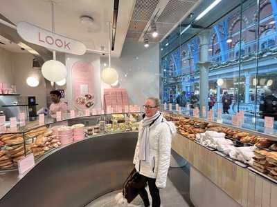 El&n London - St. Pancras Station