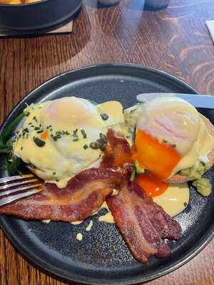 The Hart At Headless Cross