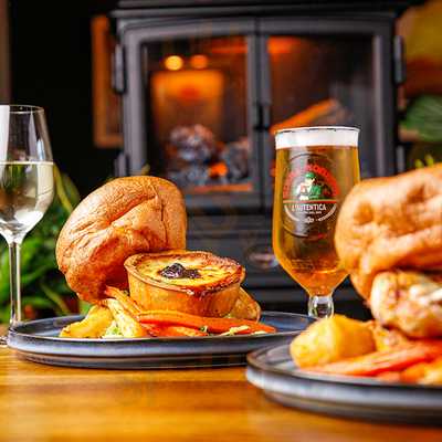 The Hart At Headless Cross