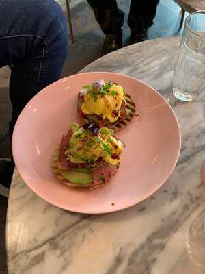 El&n London - Selfridges