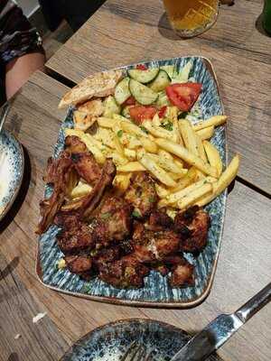 Yiayia G's Greek Grill