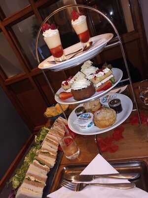 Brooke's Bar And Bistro